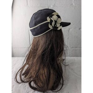 Stormy‎ Kromer Women's Black Hat Fitted Size 7 1/8 Front Flower Daisy